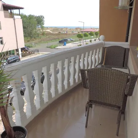 Апартамент частен стамополу - Private Two-bedroom Stamopolu