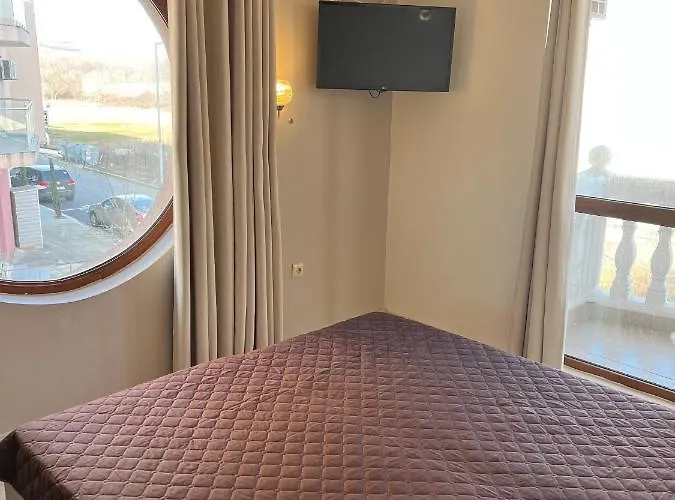 Апартаменты частен стамополу - Private Two-bedroom Stamopolu