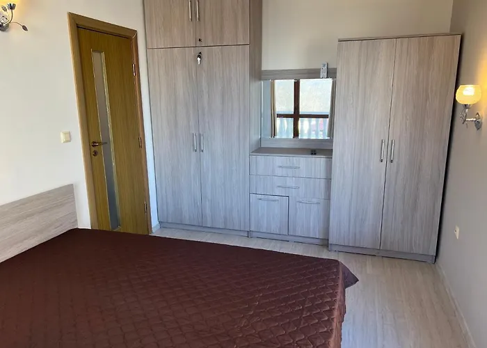 Апартаменты частен стамополу - Private Two-bedroom Stamopolu *
